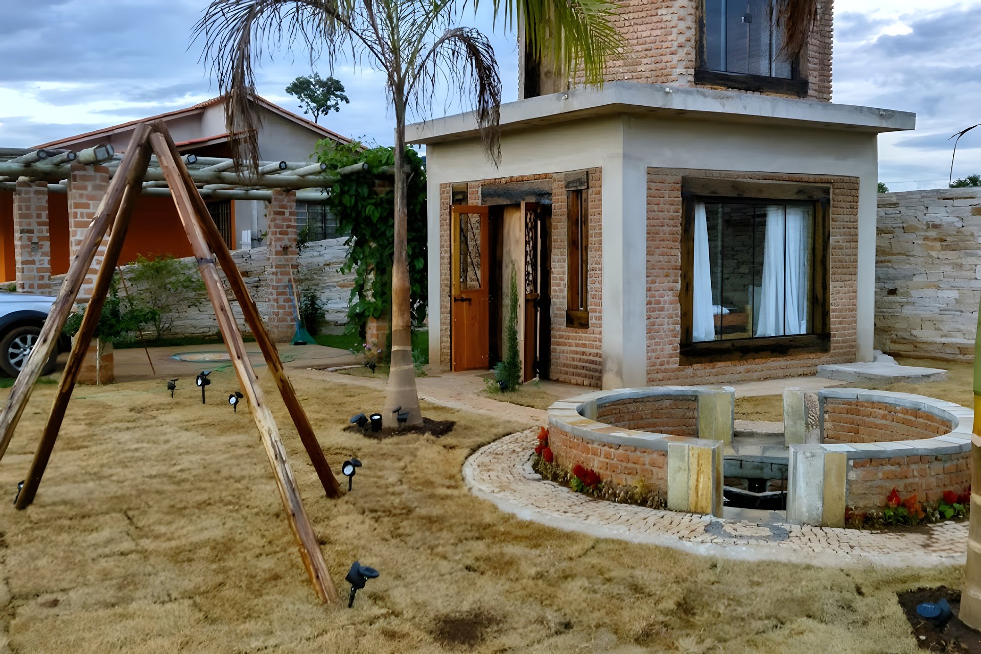 Jardim com mirante e balanço